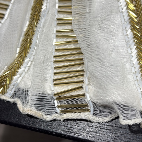 Mac Duggal Gold Goddess Beaded One Shoulder White Gown - Sample - Size 2 - Picture 13 of 14